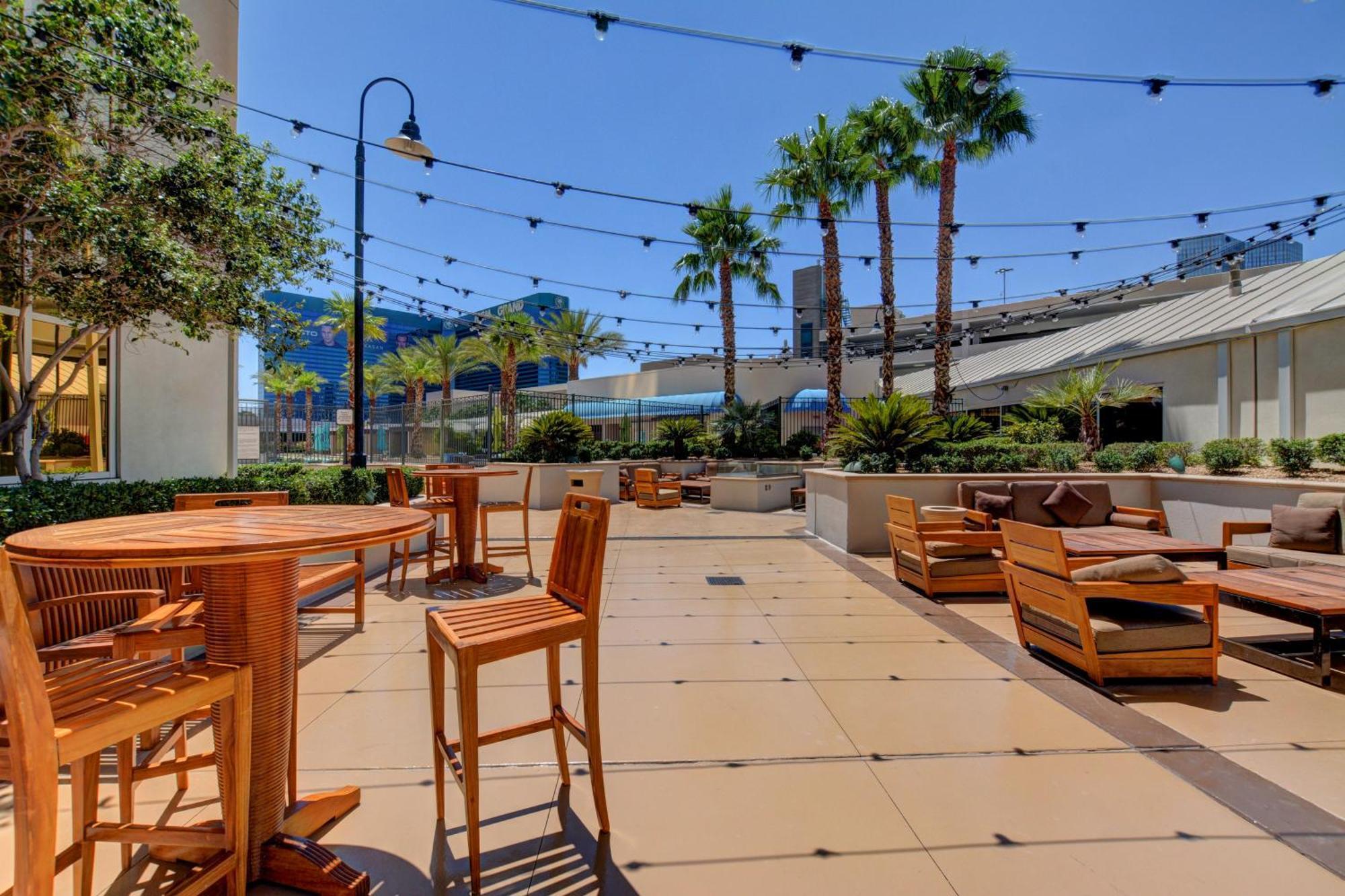 Classic Suite Mgm Signature 25Th Flr Pool View Las Vegas Exterior foto